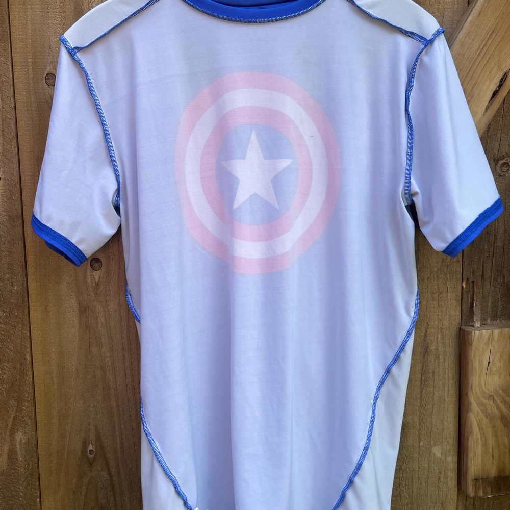 Under Armour Marvels Captain America compression XL short sleeve shirt - Picture 5 of 12